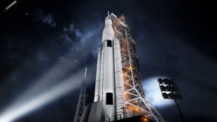 НАСА проводит испытания нового сверхмощного двигателя, который будет доставлять астронавтов в космос