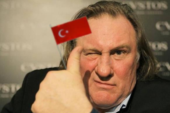 СМИ: Депардье хочет предать Россию и стать турком