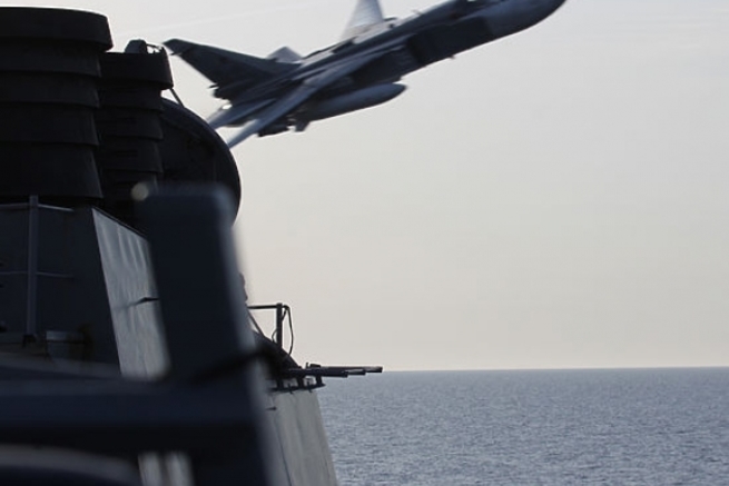 Странное поведение американского эсминца "Дональд Кук" в Чёрном море, вызвало вопросы