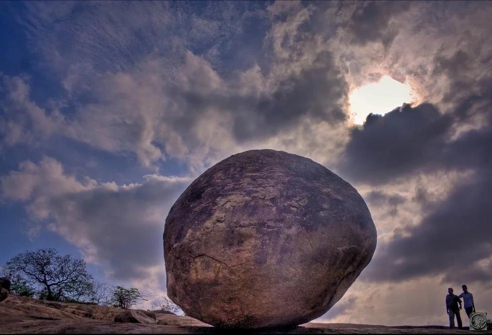 Загадочный камень небесного бога в Махабалипурам