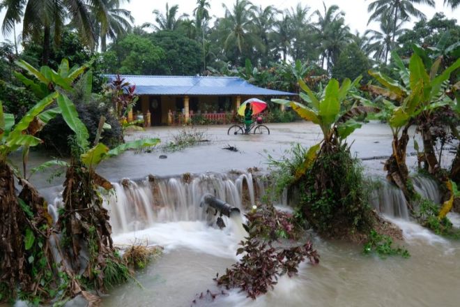 Южная Малайзия пострадала от сильного наводнения: 5 тыс. человек остались без крова