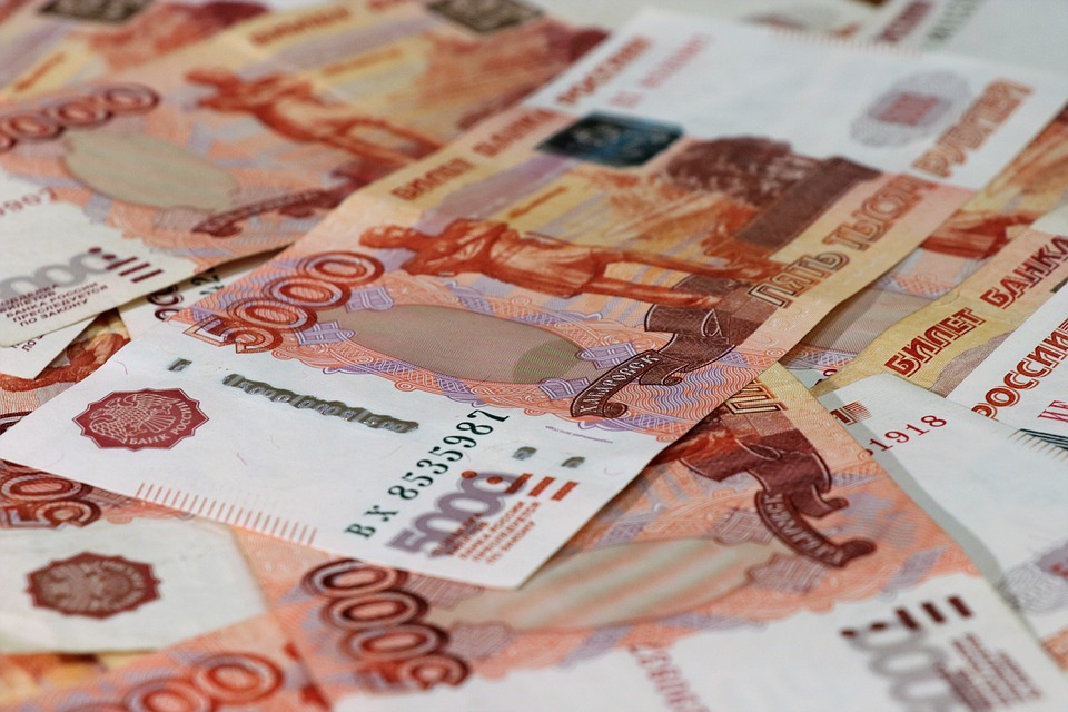 Крупные вклады россиян растут быстрее остальных сбережений