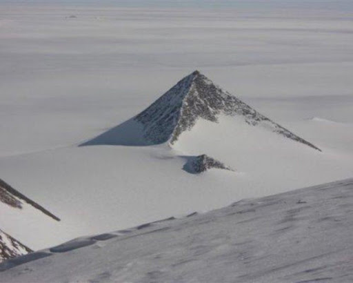 Пирамиды Антарктиды и дыра в Арктике - только факты!