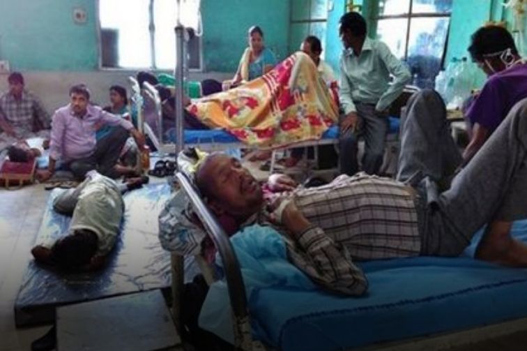 Число заболевших неизвестным недугом в Индии превысило 800 человек