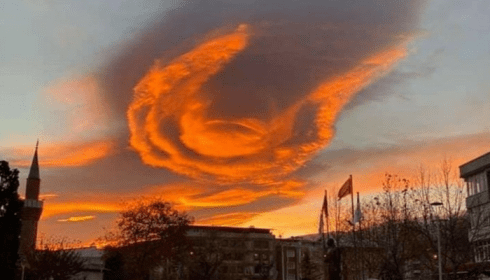 Облако Апокалипсиса появилось над Турцией.