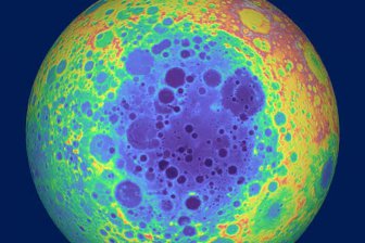 Самый большой кратер Луны помог ученым выяснить, как образовался наш спутник