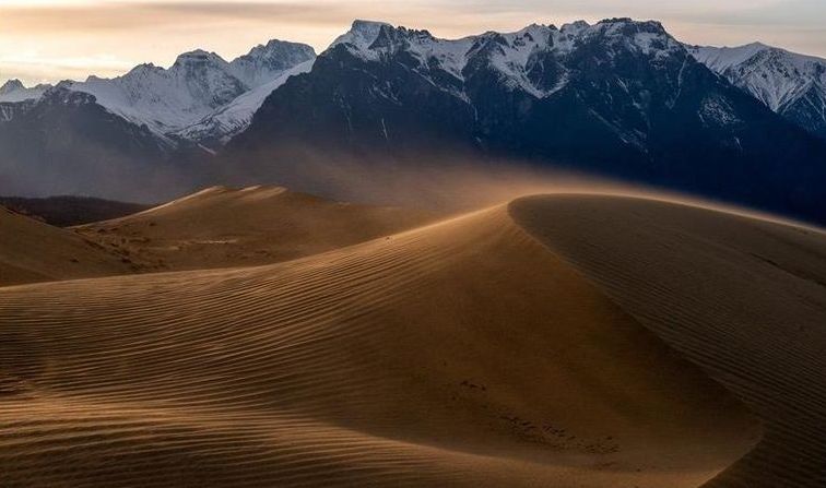 Чарские Пески: Самая удивительная пустыня на Земле