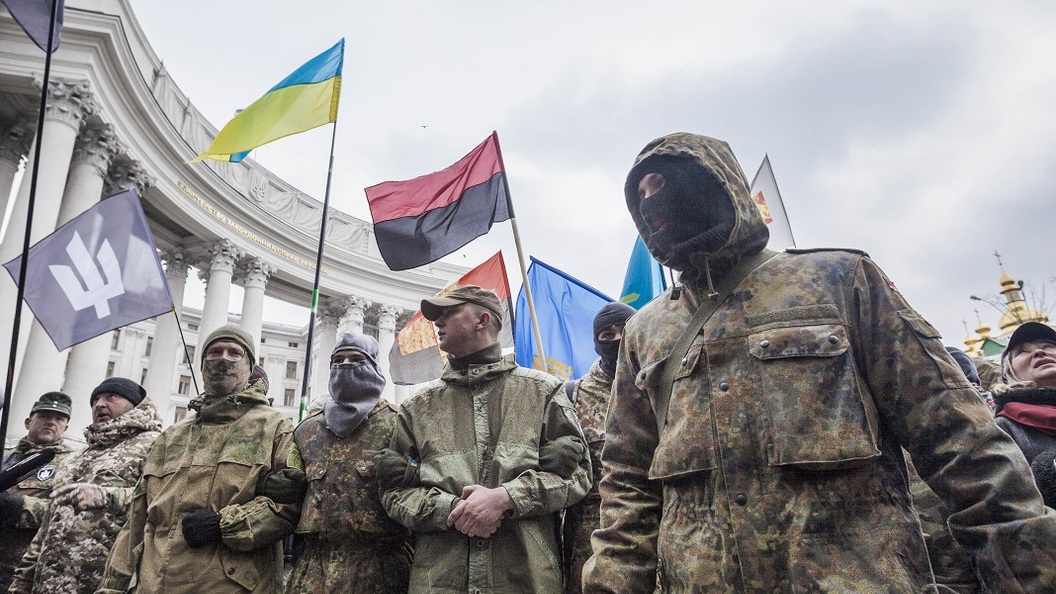Читатели Daily Mail: Украина сама нападет в надежде на помощь США