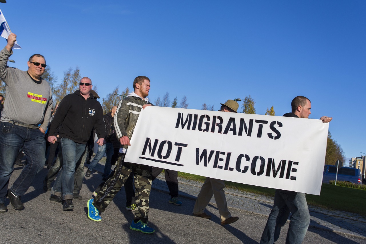 Конец «европейской сказки»: Шведы вооружаются для защиты от мигрантов.
