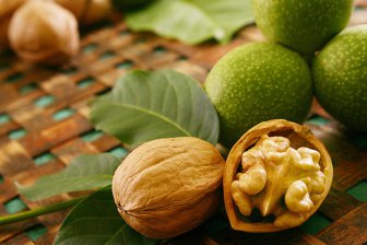 Грецкие орехи снижают кровяное давление и уровень холестерина в крови