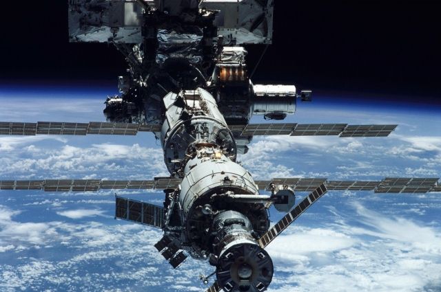 Космонавты завершили выход в космос для интеграции модуля «Наука»