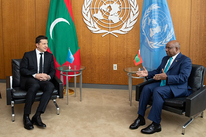 Президент Украины Владимир Зеленский оконфузился на встрече с председателем 76-й сессии Генассамблеи ООН Абдуллой Шахидом.