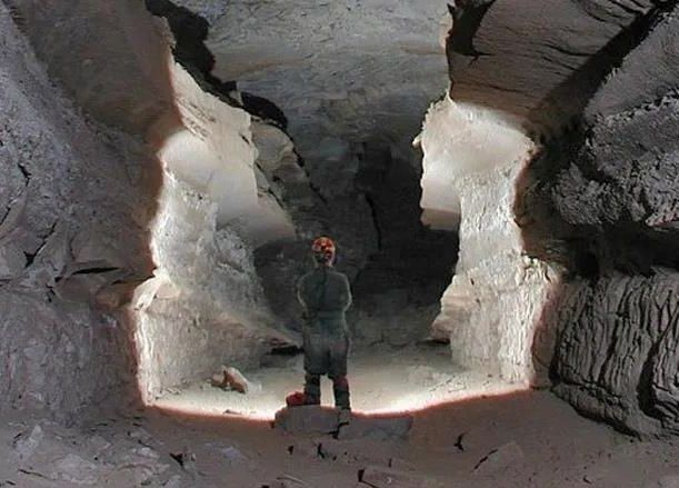сеть подземных пещер установила новый рекорд протяженности: сотни километров под землей