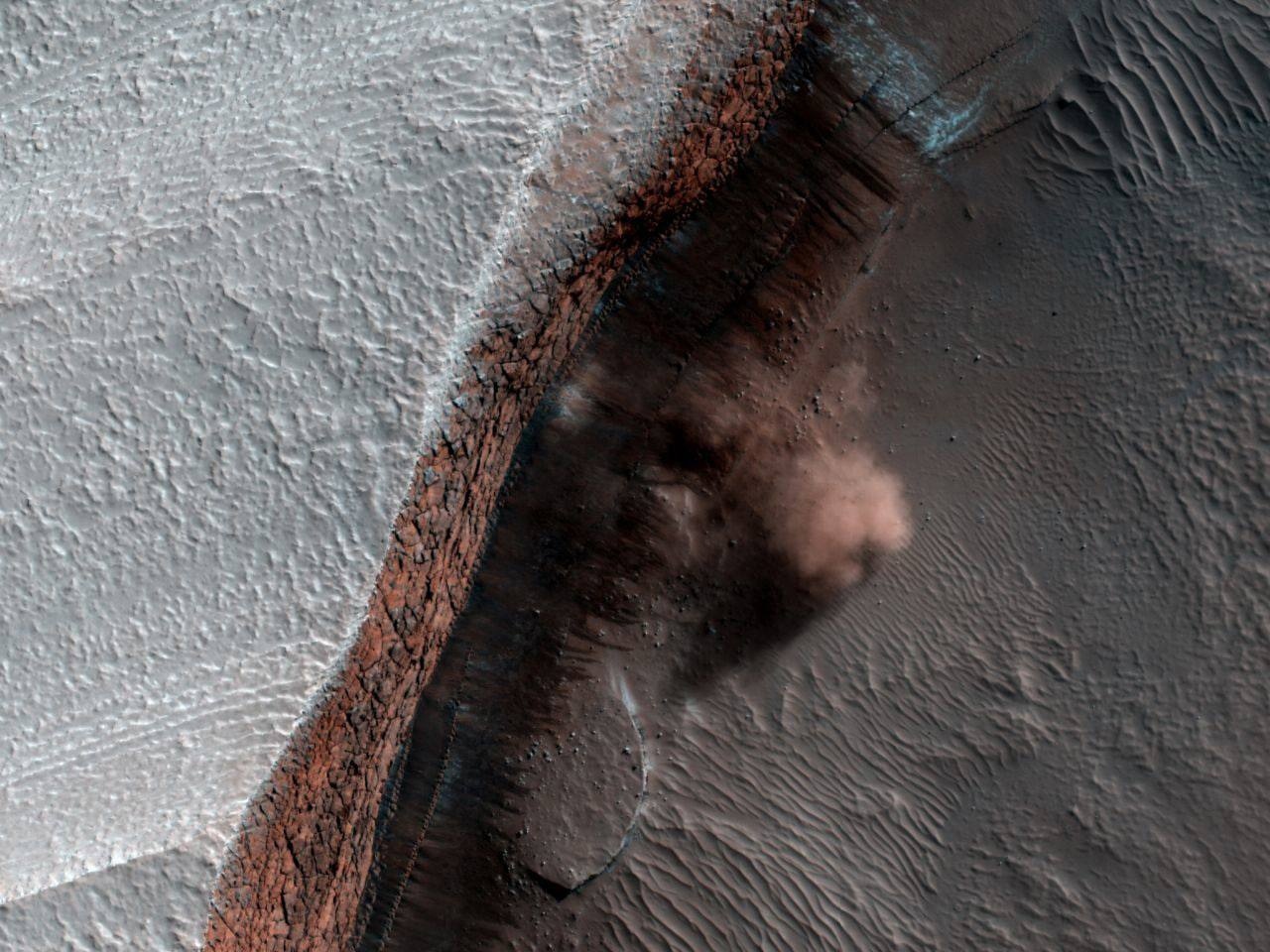 Cxoд лавины на Марсе