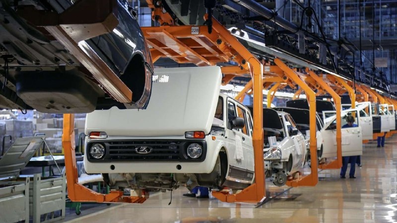 «АвтоВАЗ» полностью приостановил производство из-за отсутствия электронных компонентов