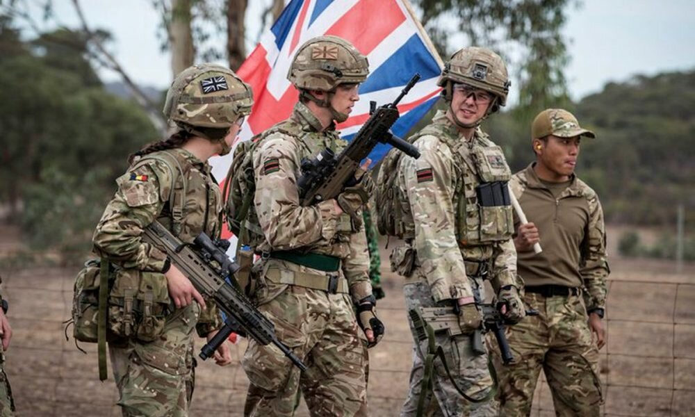 Британские войска возвращаются в Германию для защиты Прибалтики от России. Комментарии британцев