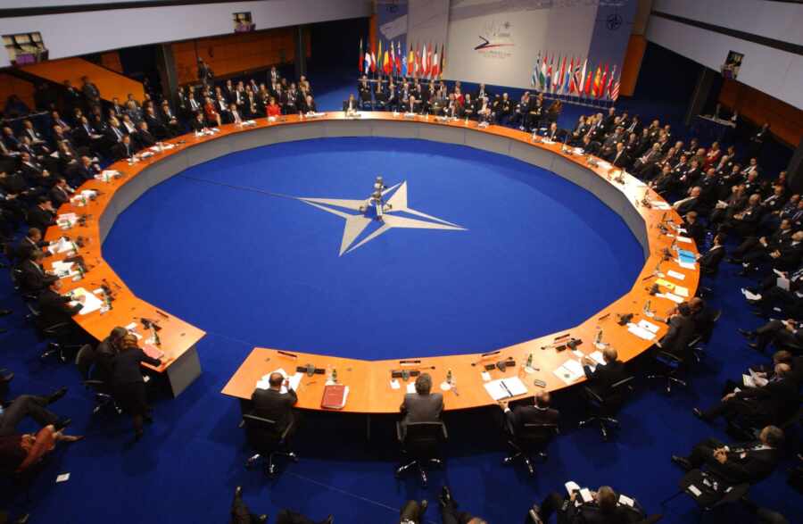 Что НАТО нужно от России?