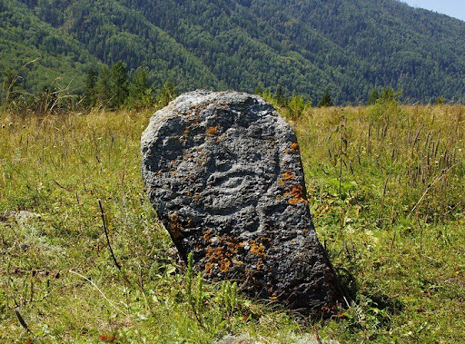 Кезер-таш: история в камне
