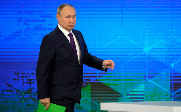 России нужно найти «противоядие» от новых нетрадиционных этических принципов, которые приходят с Запада, заявил президент Владимир Путин
