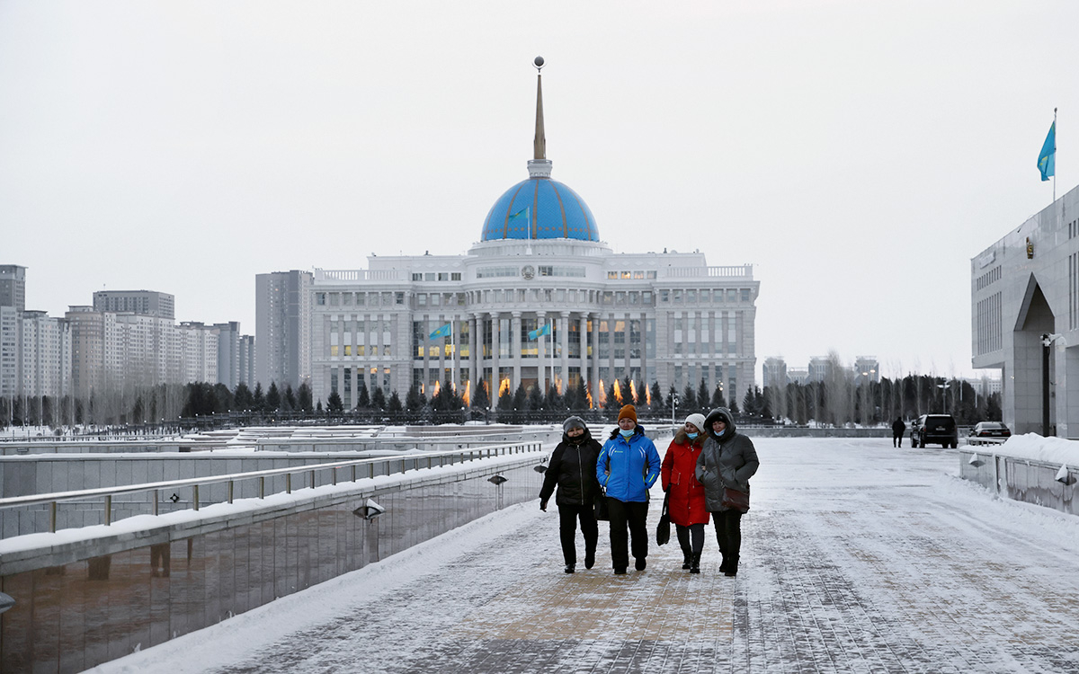 Казахстан возвращается к обычной жизни после беспорядков