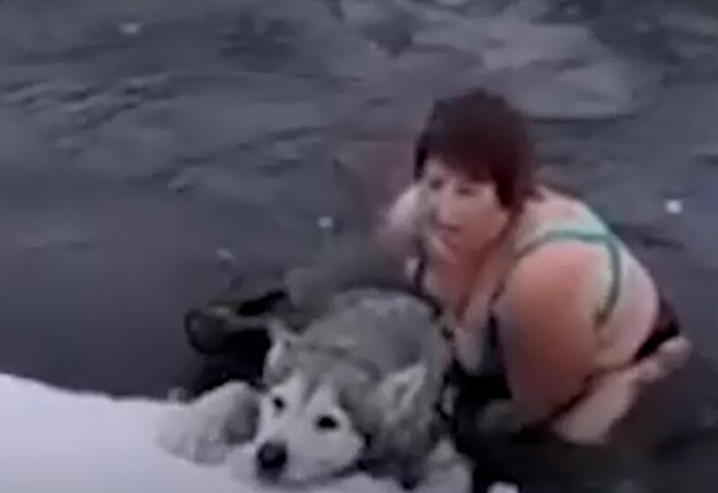 Героический подвиг женщины: прыгнула в ледяную воду ради собаки