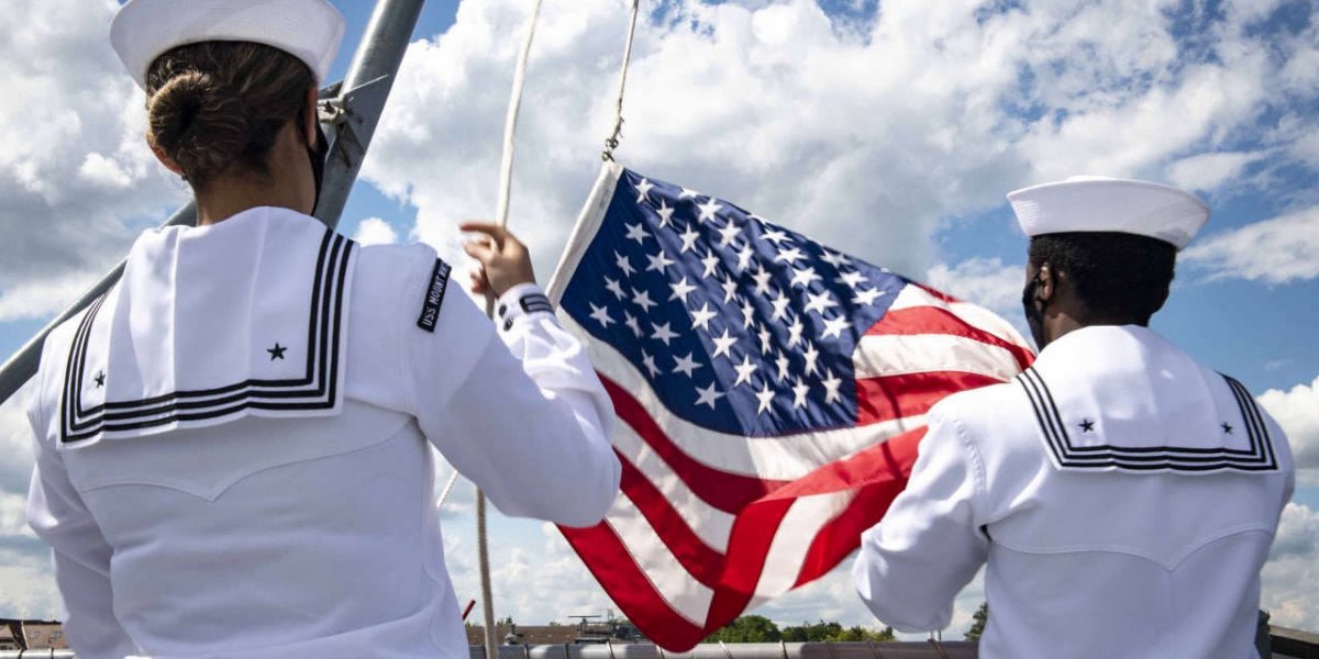 Морской флот США преследует НЛО, в Пентагоне обеспокоены — New York Post