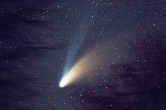С помощью телескопа Хаббл ученые смогли определить размер самой большой кометы