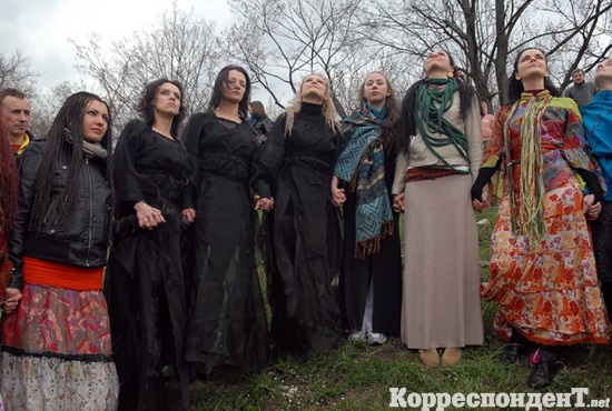 Ведьмы в Киеве против России, Набиулина, Курилы