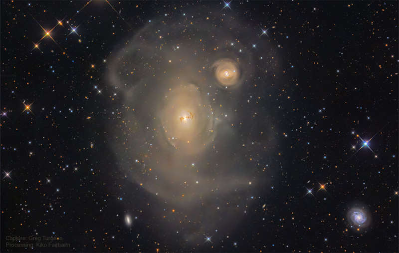 NGC 1316 - после столкновения галактик
