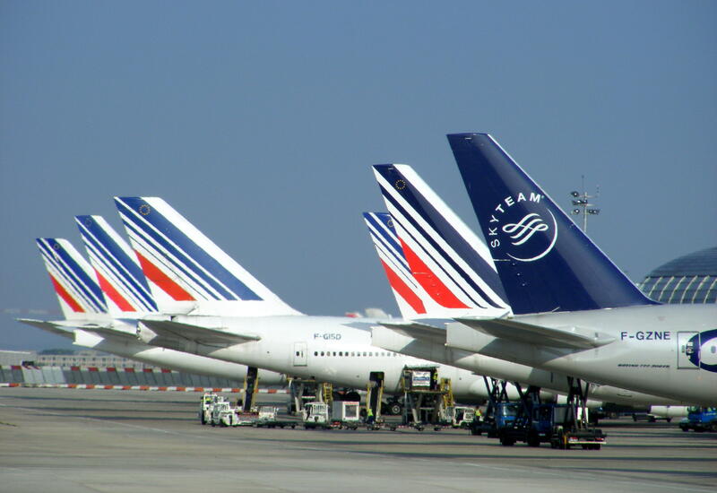 Сотрудники парижских аэропортов ведут забастовку