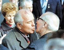 Путин не приедет на похороны Горбачева