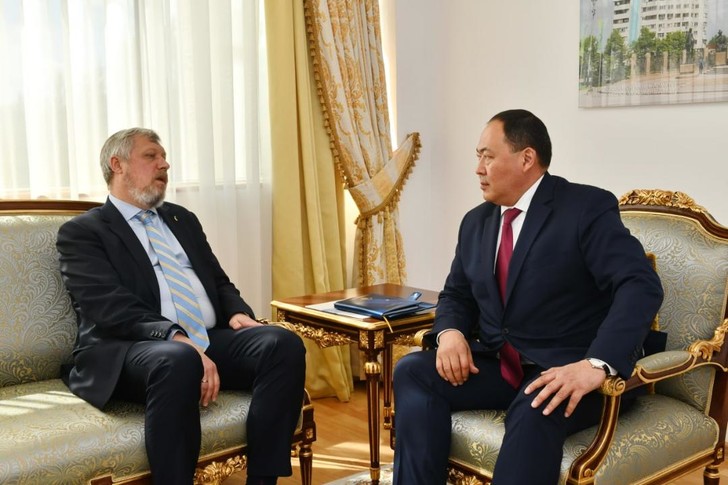 Скандал с послом Украины в Казахстане, призывавший «убивать русских», принял неожиданный оборот