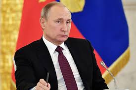 Путин продлил на 2023 год действие указа об антисанкциях
