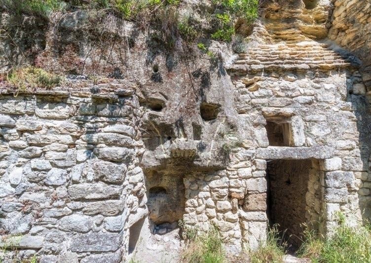 Пещера Бога-Ягуара майя, которая простояла нетронутой 1200 лет