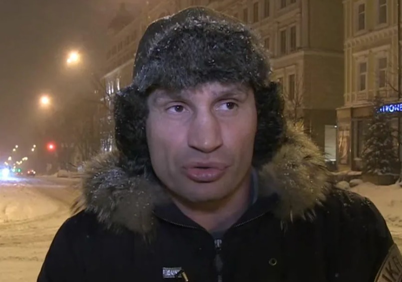 Умираем от холода: Виталий Кличко попросил у Запада одеяла и теплую одежду для украинцев