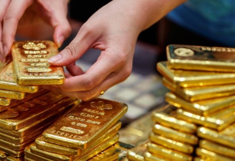 Мировые центробанки закупили рекордное количество золота