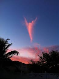 «Ангельский» НЛО засняли