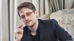 Сноуден пояснил, зачем Америке шумиха вокруг воздушных шаров