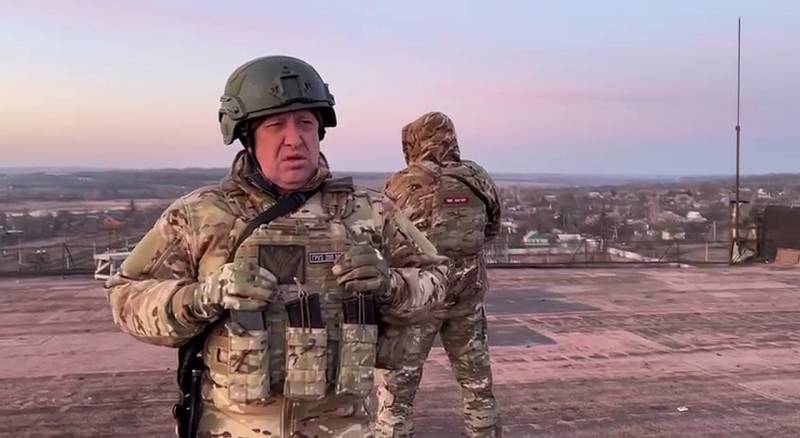 Пригожин: Мы стягиваем всю украинскую армию на себя
