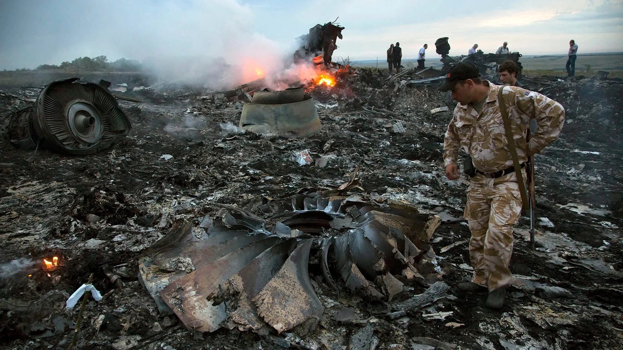 DWB: спутниковые снимки Запада доказывают непричастность РФ к крушению MH17