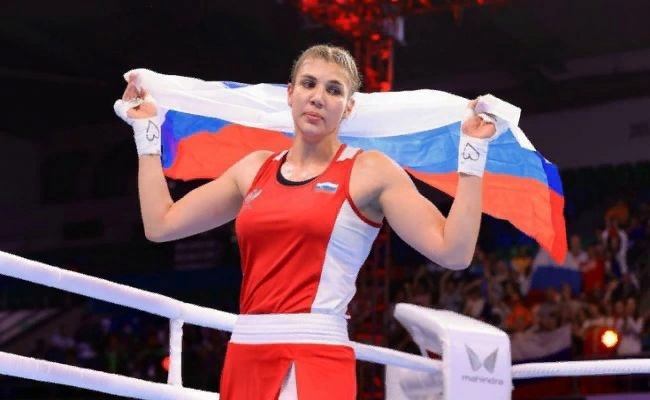 «Круг почета с российским флагом»: на женском ЧМ по боксу мы выступили «по-взрослому»