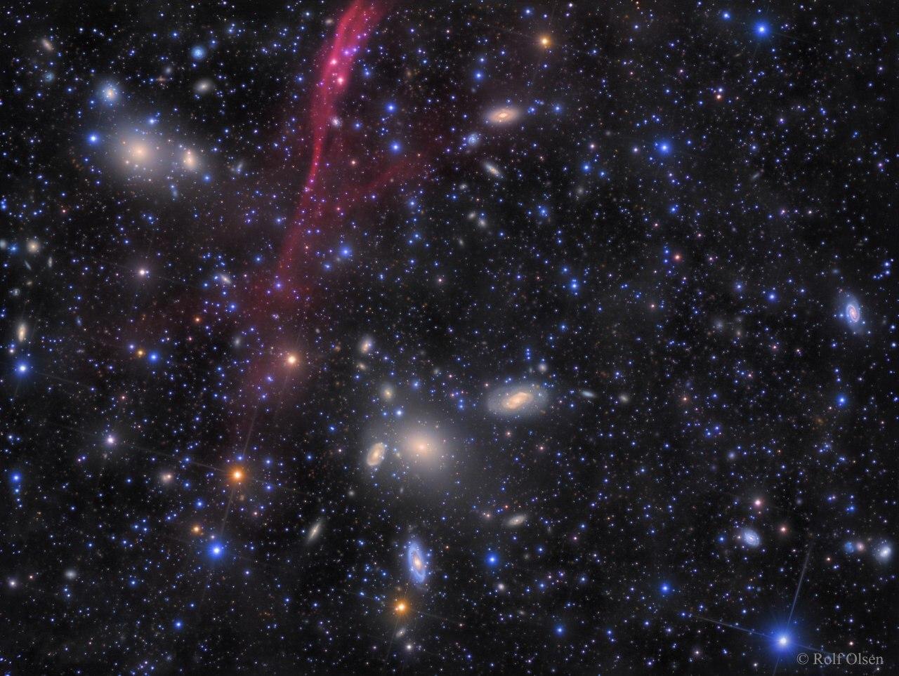 Скопление галактик Эйбелл S0636 в созвездии Насоса
