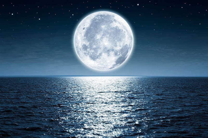 На Луне обнаружено огромное количество воды
