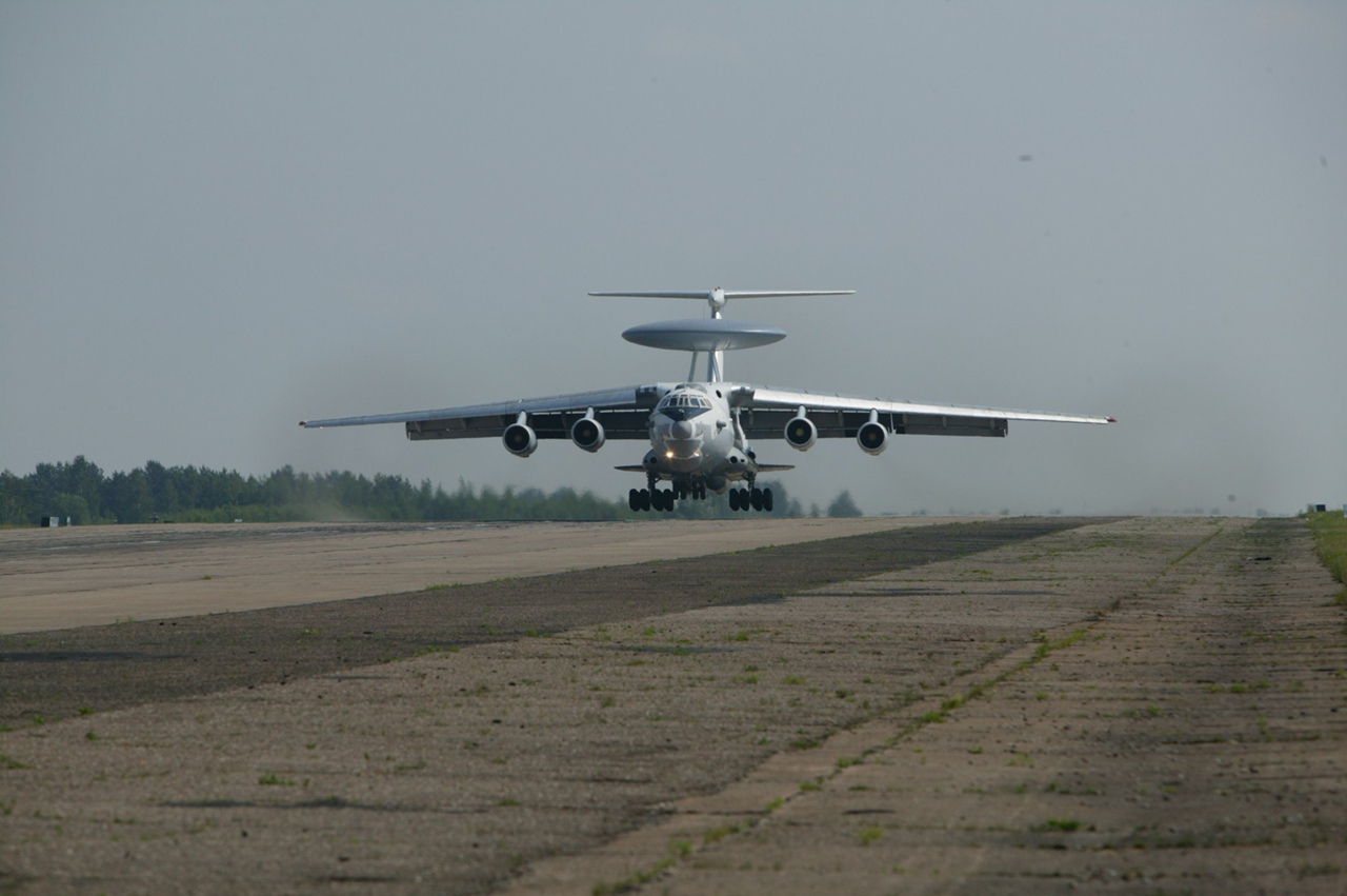 Украинские диверсанты предприняли попытку теракта против одного из важнейших самолетов ВКС России