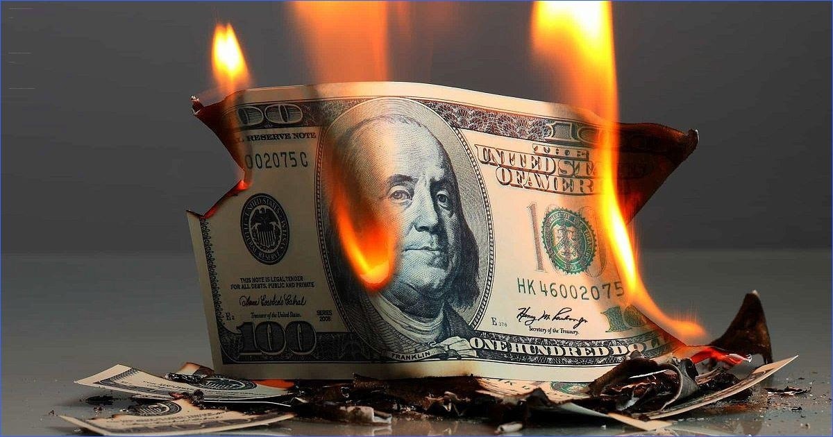 Финансовые потрясения в США заставят мир отказаться от доллара