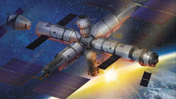 Первые экипажи Российской орбитальной станции будут состоять из двух человек