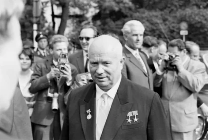 Хрущёв первый и главный реабилитатор украинского нацизма в СССР – историк