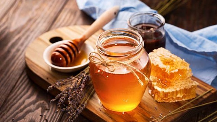 Цветочный, липовый или гречишный: назван самый полезный вид меда