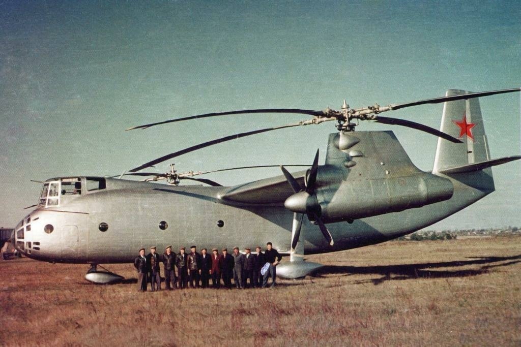 Уже не вертолет: винтокрыл Ка-22 совершил первый полет 64 года назад