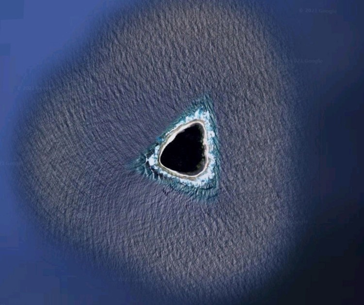Загадочный «полый остров» обнаружен на снимках из космоса